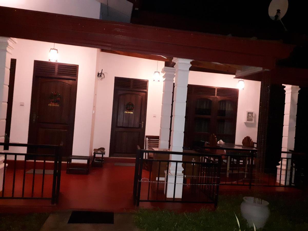Sigiri Hibiscus Villa Sigiriya Eksteriør bilde